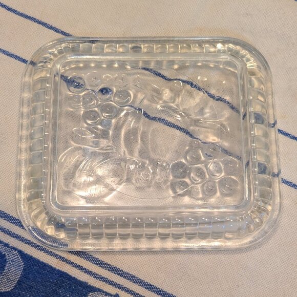 Vintage Clear Ribbed Glass Refrigerator Dish With Fruit Lid Only - Picture 1 of 7